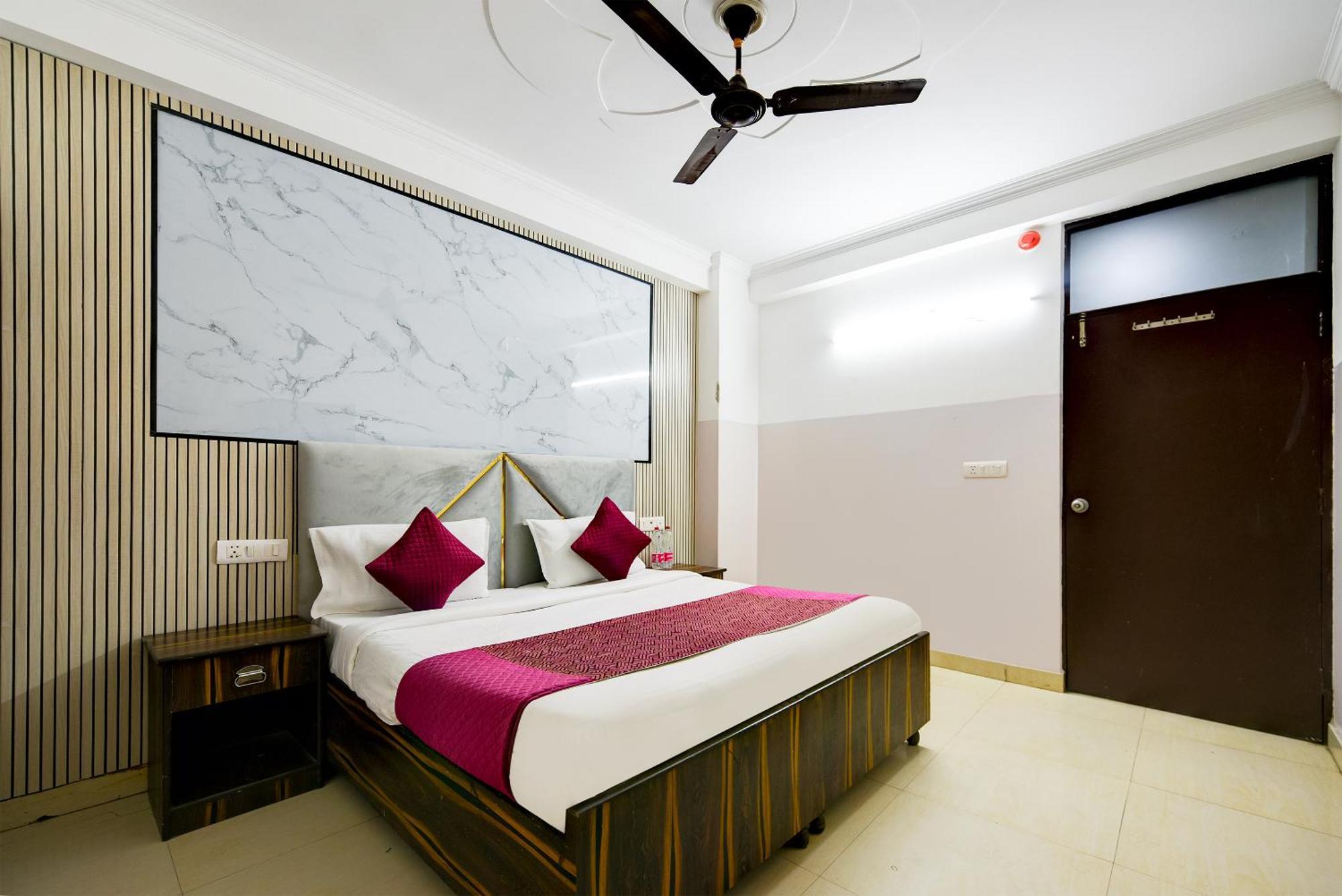 Hotel Galaxy Near Delhi Airport New Delhi Exterior photo