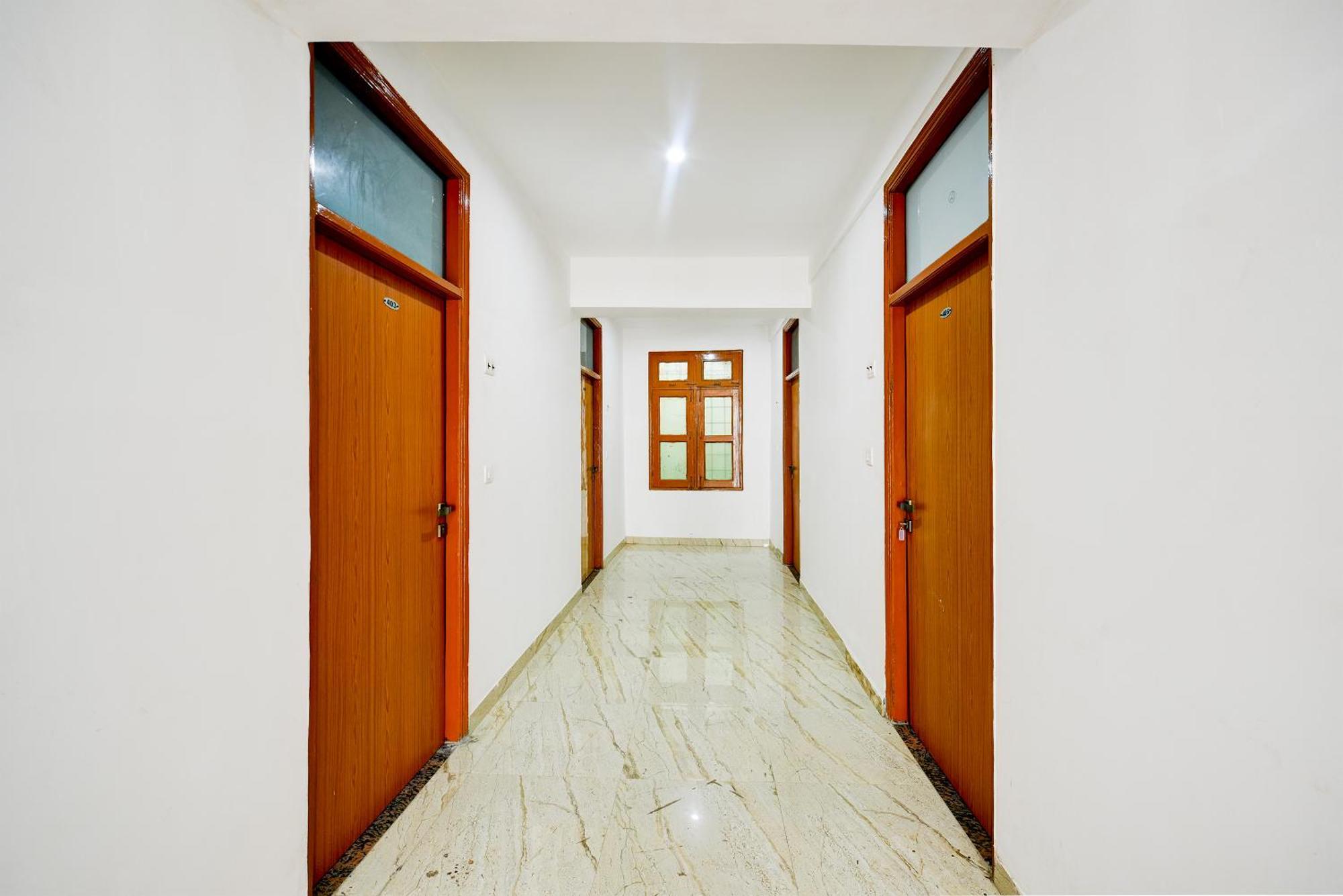 Hotel Galaxy Near Delhi Airport New Delhi Exterior photo
