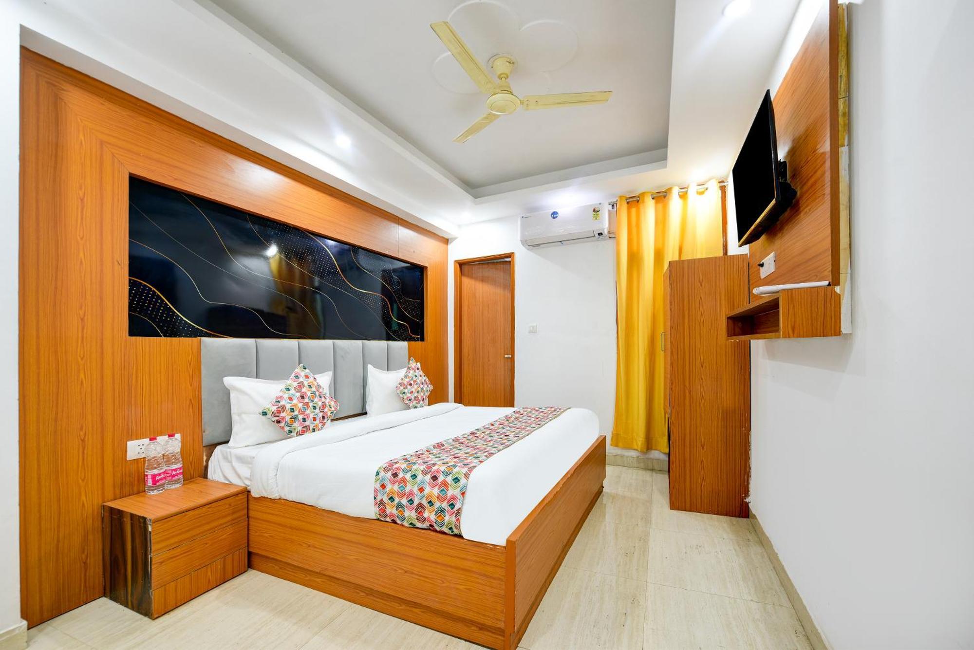 Hotel Galaxy Near Delhi Airport New Delhi Exterior photo